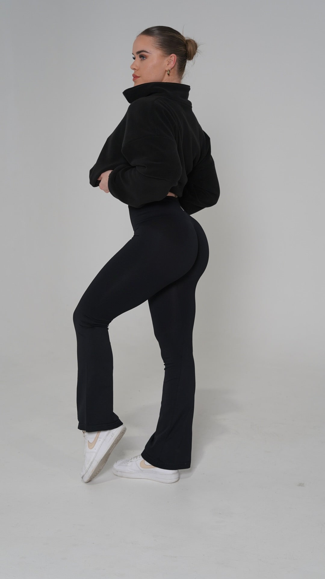 Crop Jumper - Black